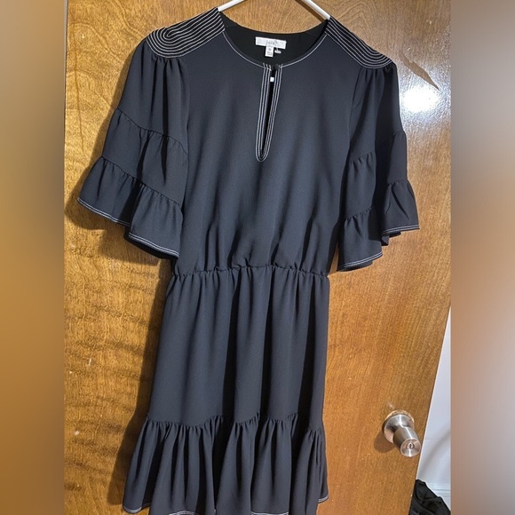 Joie Dresses & Skirts - Joie Shift Dress | Black Short Sleeves | XS Like new